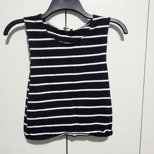 Express Tops | B&W Crop Top